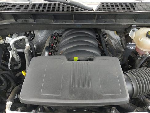 Used 2022 Chevrolet Silverado 1500 LT AWD/4WD image 30