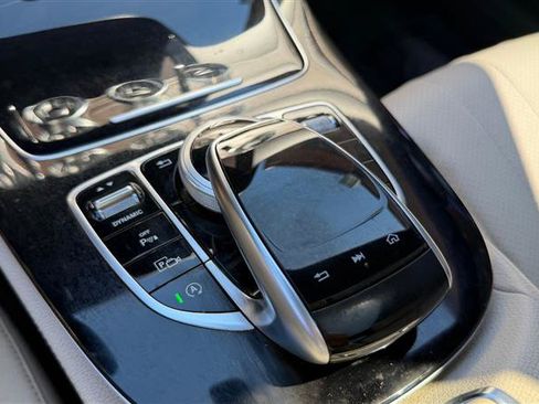 Used 2017 Mercedes-Benz E 300 image 38