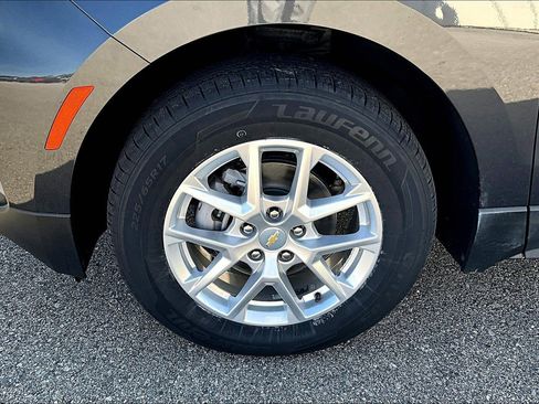 Used 2022 Chevrolet Equinox LT image 36