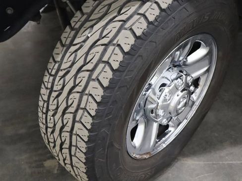 Used 2020 RAM 2500 Tradesman w/ Chrome Appearance Group image 36