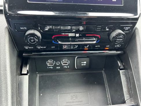 Used 2024 Jeep Grand Cherokee L Altitude image 22