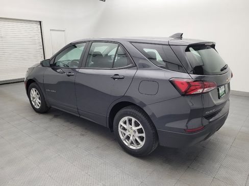 Used 2022 Chevrolet Equinox LS AWD/4WD image 3