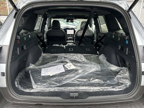 New 2026 Subaru Outback Limited XT AWD/4WD image 8