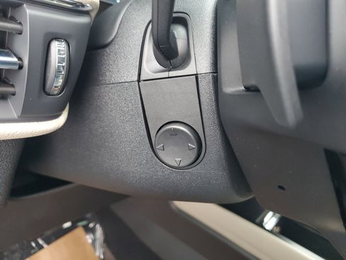 New 2026 Lincoln Corsair Premiere image 15