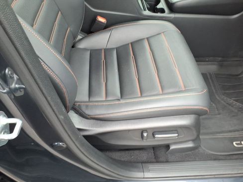 Used 2024 Honda CR-V Sport Touring image 18