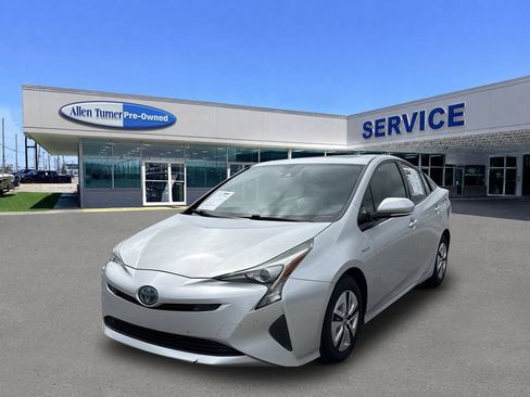 Used 2018 Toyota Prius Four w/ Advanced Technology Package FWD image 4