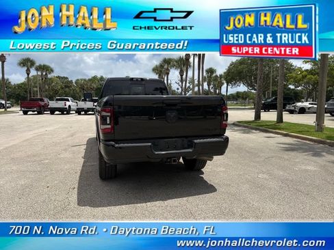 Used 2024 RAM 3500 Limited w/ Night Edition AWD/4WD image 9