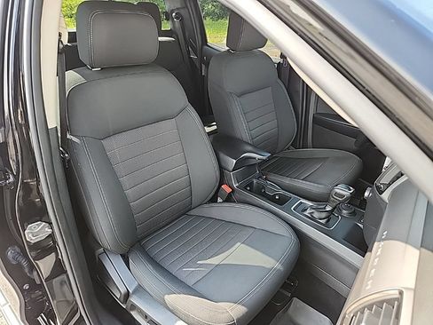 Used 2019 Ford Ranger XLT w/ Equipment Group 302A Luxury AWD/4WD image 34