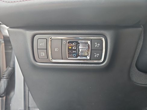 Used 2021 Lincoln Aviator Grand Touring w/ Equipment Group 302A AWD/4WD image 32