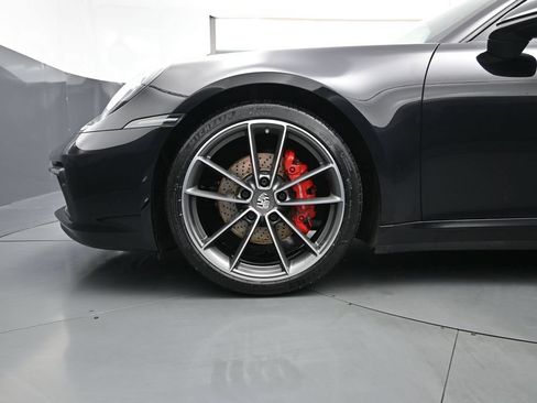 Certified 2020 Porsche 911 Carrera 4 AWD/4WD image 9