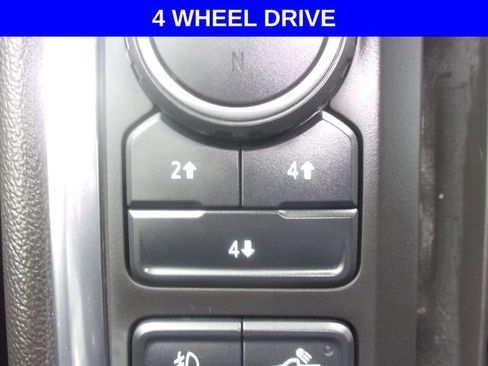 Used 2022 Chevrolet Silverado 3500 LT w/ Convenience Package AWD/4WD image 9