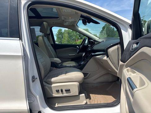 Used 2015 Ford Escape Titanium AWD/4WD image 12