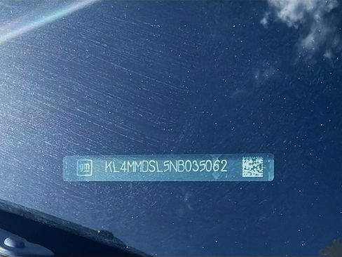 Used 2022 Buick Encore GX Select image 36