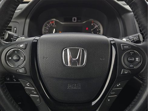 Used 2017 Honda Pilot Elite image 19