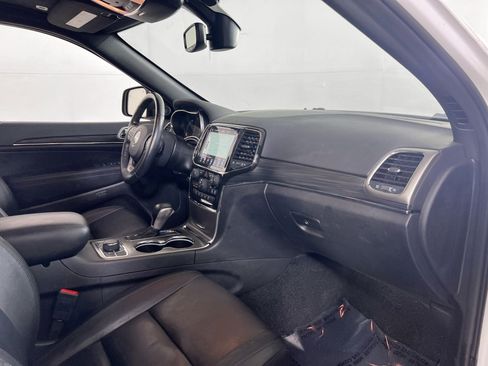 Used 2022 Jeep Grand Cherokee Limited image 28