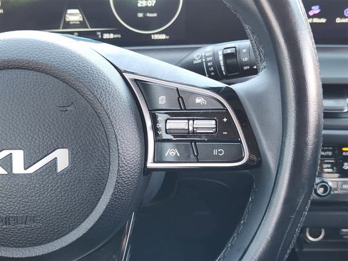 Certified 2024 Kia Seltos EX image 26