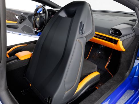 Used 2023 Lamborghini Huracan Tecnica RWD image 49