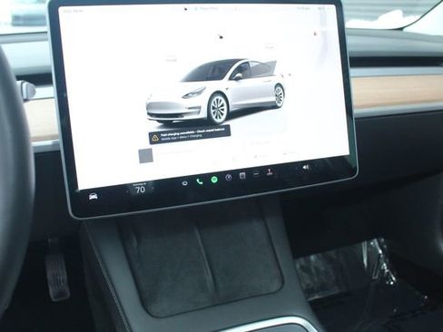 Used 2022 Tesla Model 3 Long Range image 17