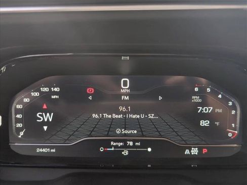 Used 2023 GMC Yukon Denali AWD/4WD image 11