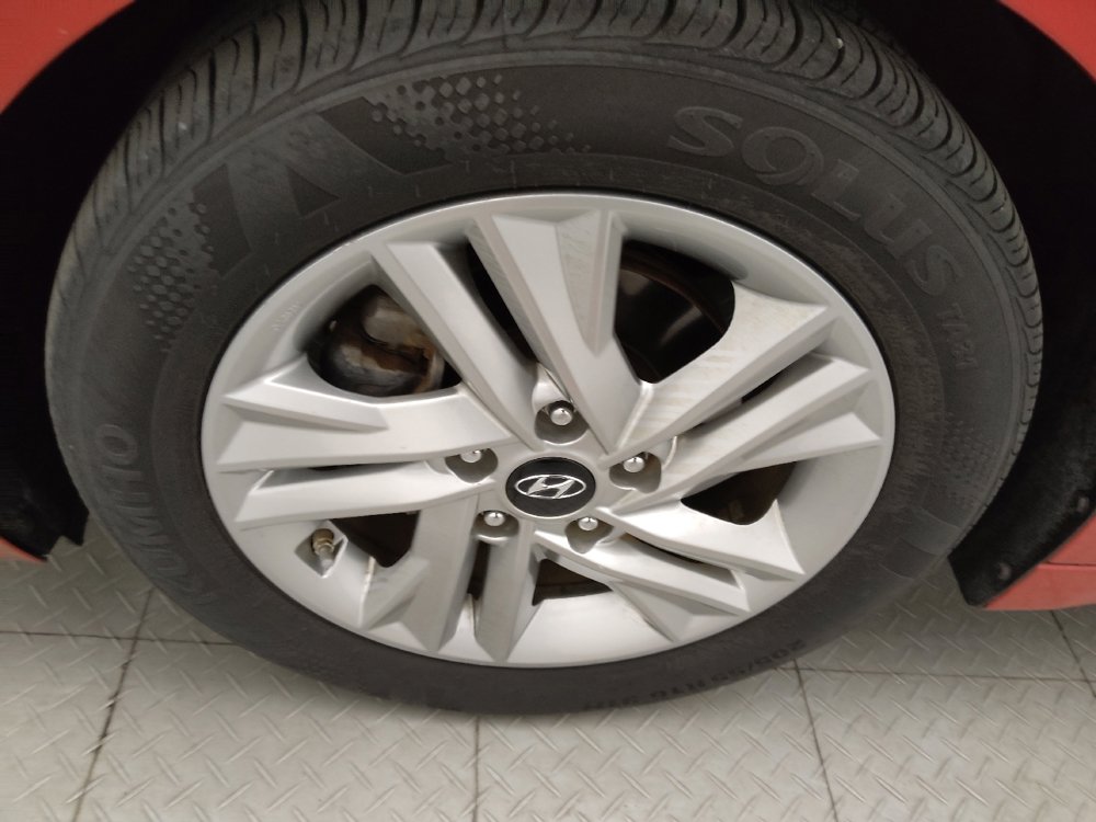 Used 2020 Hyundai Elantra SEL FWD image 31