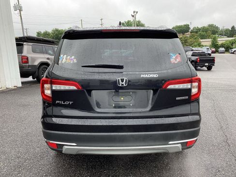Used 2020 Honda Pilot Touring image 3