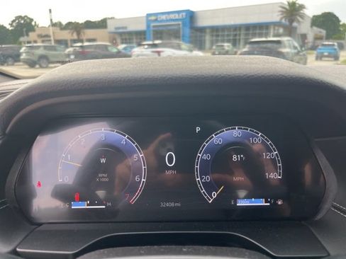 Used 2025 Jeep Grand Cherokee Altitude AWD/4WD image 21