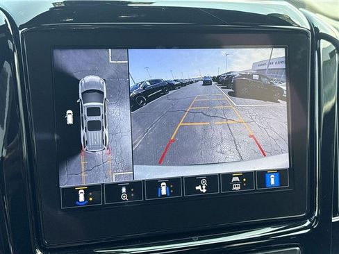 Used 2022 Chevrolet Traverse Premier w/ Redline Edition FWD image 15