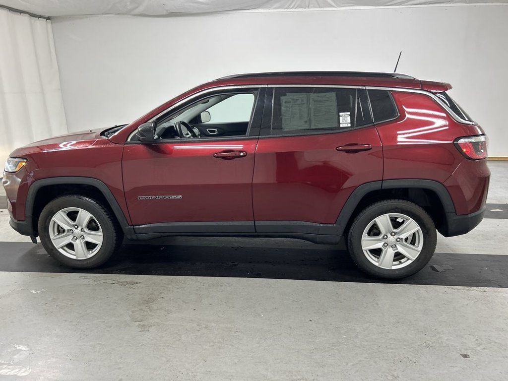 Certified 2022 Jeep Compass Latitude w/ Convenience Group AWD/4WD image 6