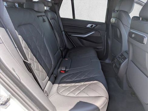 Used 2026 BMW X5 xDrive40i w/ Parking Assistance Package AWD/4WD image 22