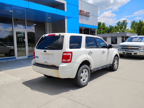 Used 2012 Ford Escape XLS AWD/4WD image 7