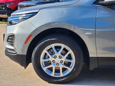 Used 2024 Chevrolet Equinox LT AWD/4WD image 8