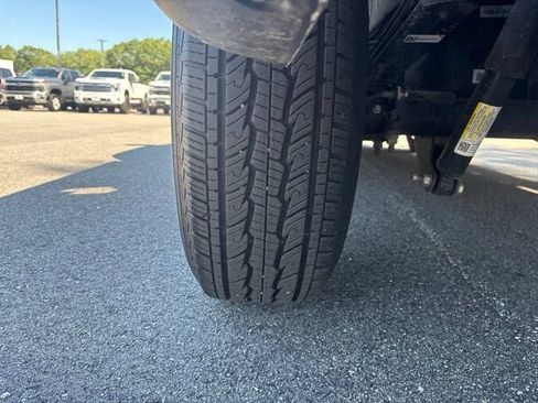 Used 2025 Chevrolet Silverado 1500 W/T RWD image 9