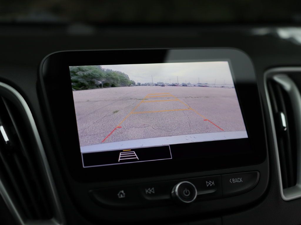 Used 2024 Chevrolet Malibu LT FWD image 14