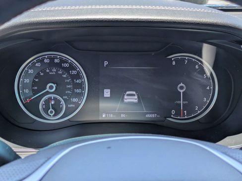 Used 2025 Genesis G70 2.5T AWD/4WD image 19
