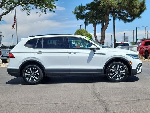 Used 2024 Volkswagen Tiguan S AWD/4WD image 2