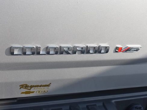 Used 2017 Chevrolet Colorado Z71 AWD/4WD image 14