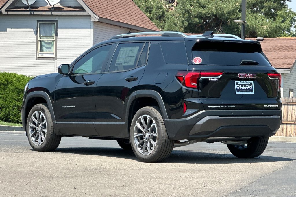New 2026 GMC Terrain Elevation w/ Elevation Premium Package AWD/4WD image 5