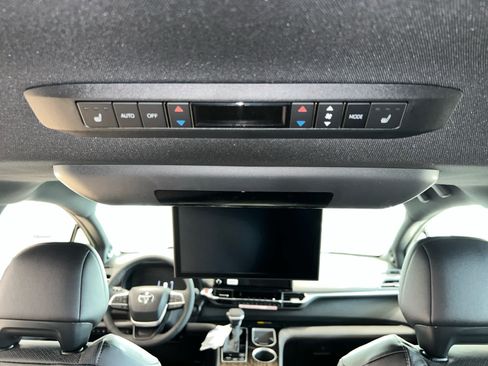New 2026 Toyota Sienna Platinum AWD/4WD image 13