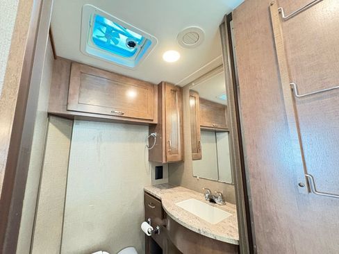 Used 2018 Ford E-450 and Econoline 450 Super Duty w/ Motorhome Prep Package RWD image 36