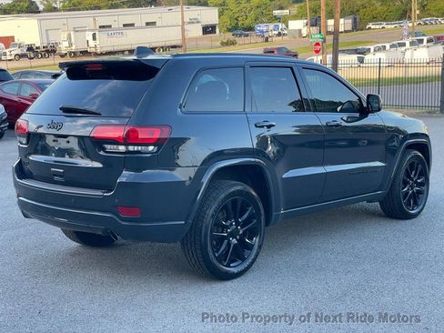 Used 2018 Jeep Grand Cherokee Altitude image 6