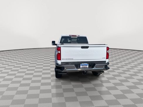 Used 2022 Chevrolet Silverado 2500 LTZ w/ LTZ Plus Package AWD/4WD image 6