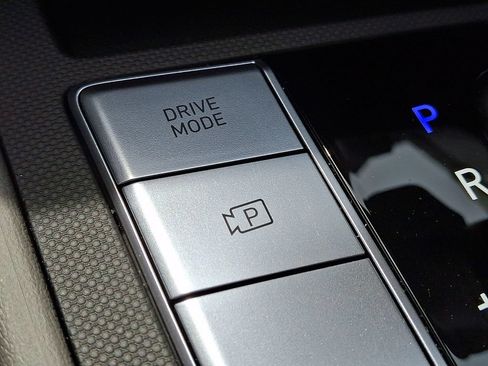 Certified 2026 Hyundai Elantra Sport FWD image 24