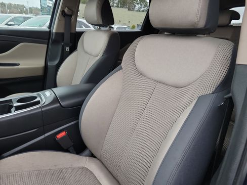 Used 2022 Hyundai Santa Fe SE image 4