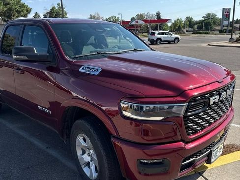 Certified 2025 RAM 1500 Big Horn AWD/4WD image 3