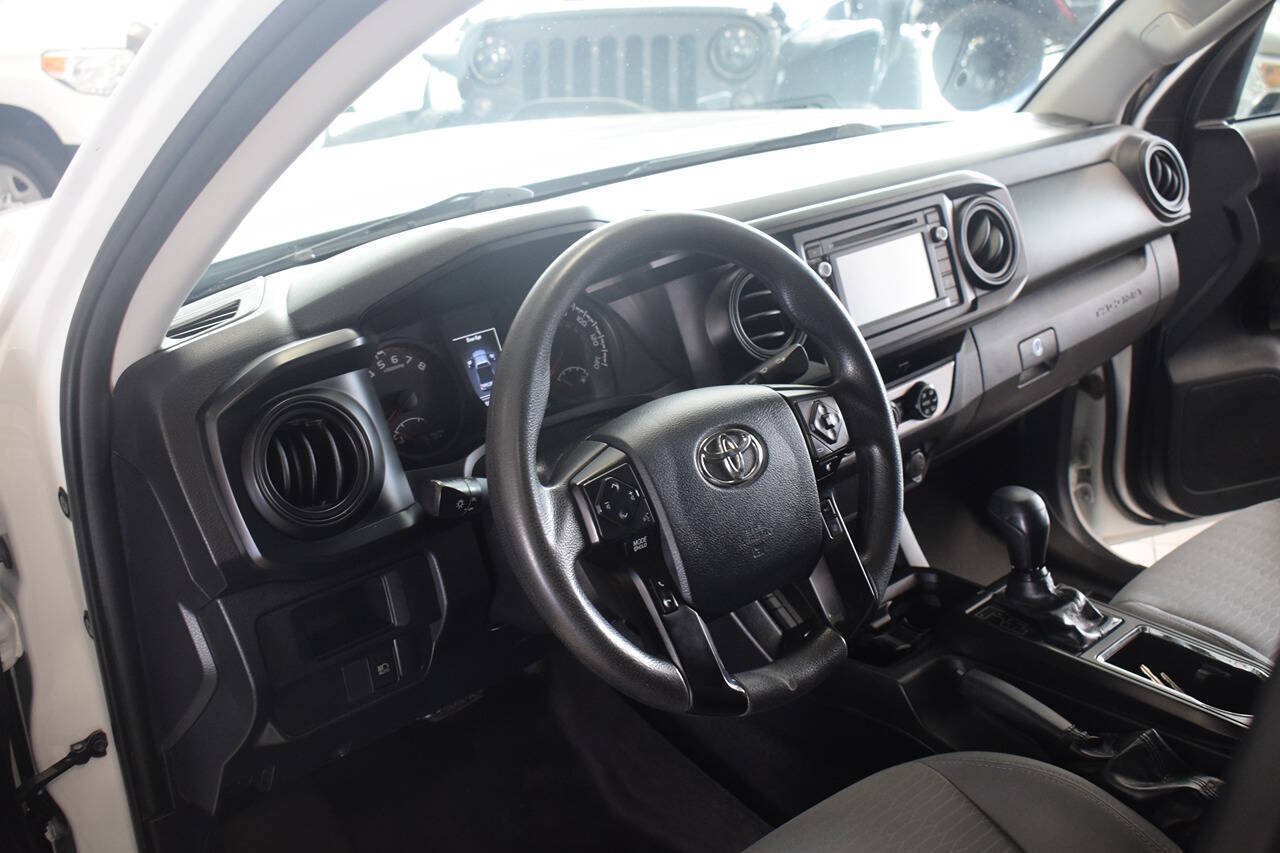 Used 2018 Toyota Tacoma SR RWD image 17