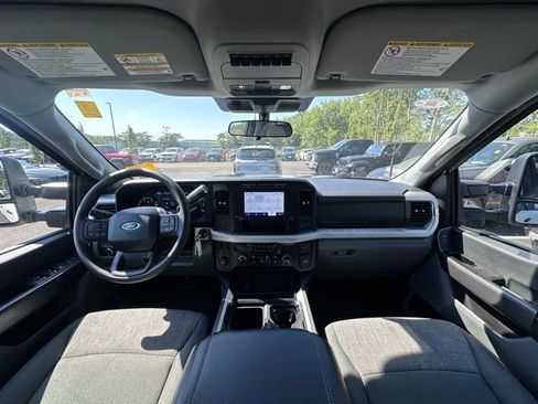 Used 2024 Ford F250 XLT w/ FX4 Off-Road Package AWD/4WD image 2