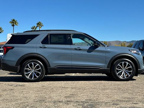 New 2025 Ford Explorer ST-Line RWD image 2