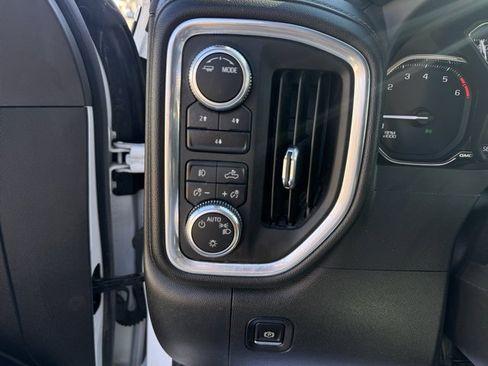 Used 2022 GMC Sierra 2500 SLE image 23