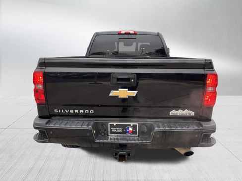 Used 2016 Chevrolet Silverado 2500 High Country w/ High Country Premium Package image 7