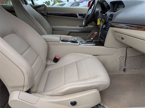 Used 2011 Mercedes-Benz E 550 Cabriolet image 29